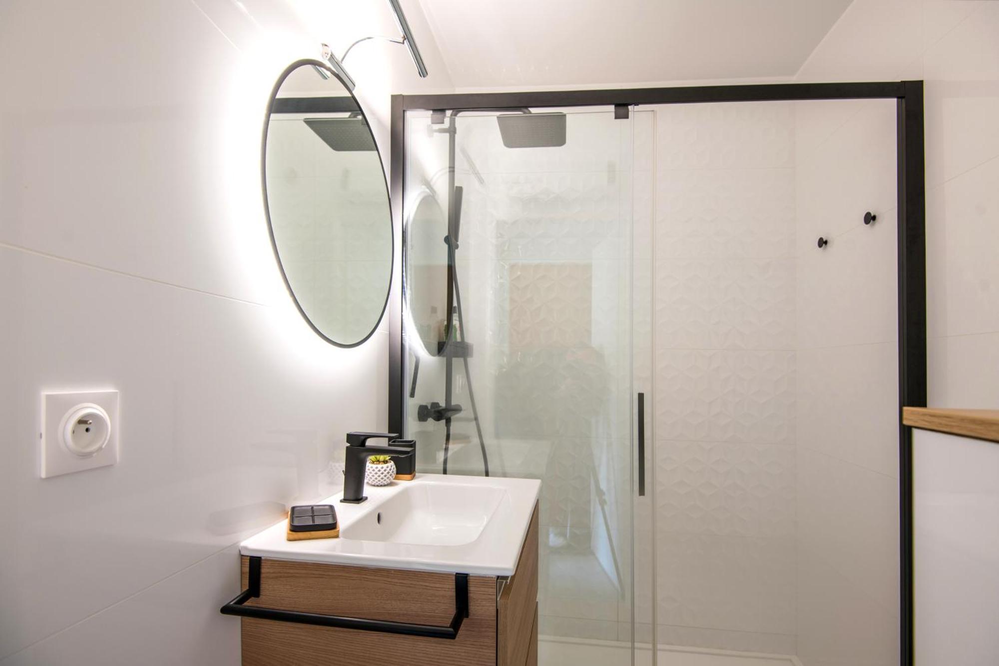 Cosy - Confort Apartment *